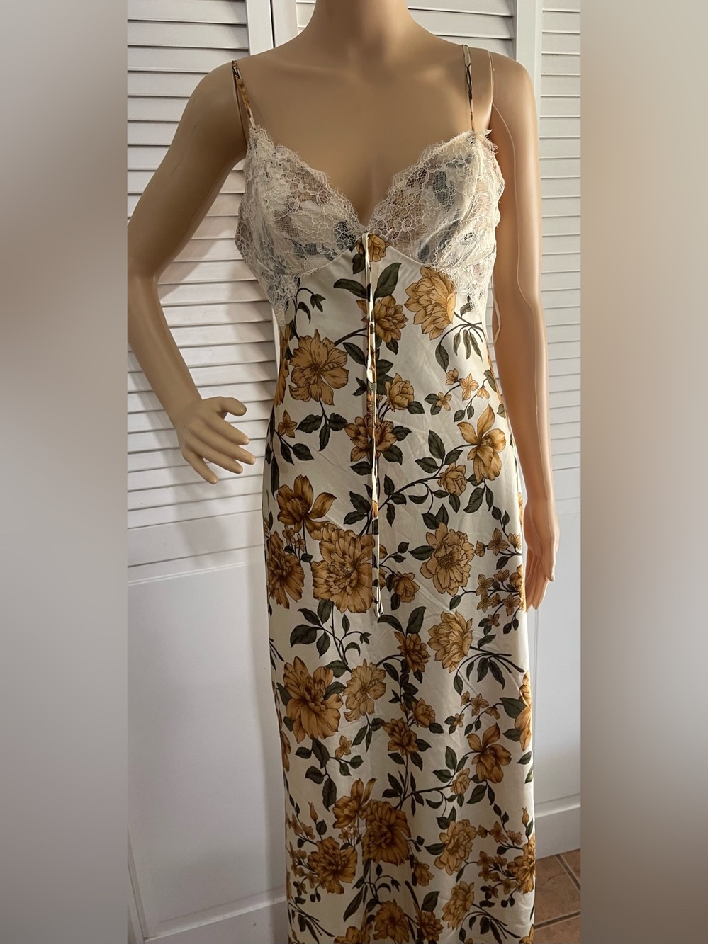 Jessica Simpson Cream Maxi Skirt with Mustard Floral Print